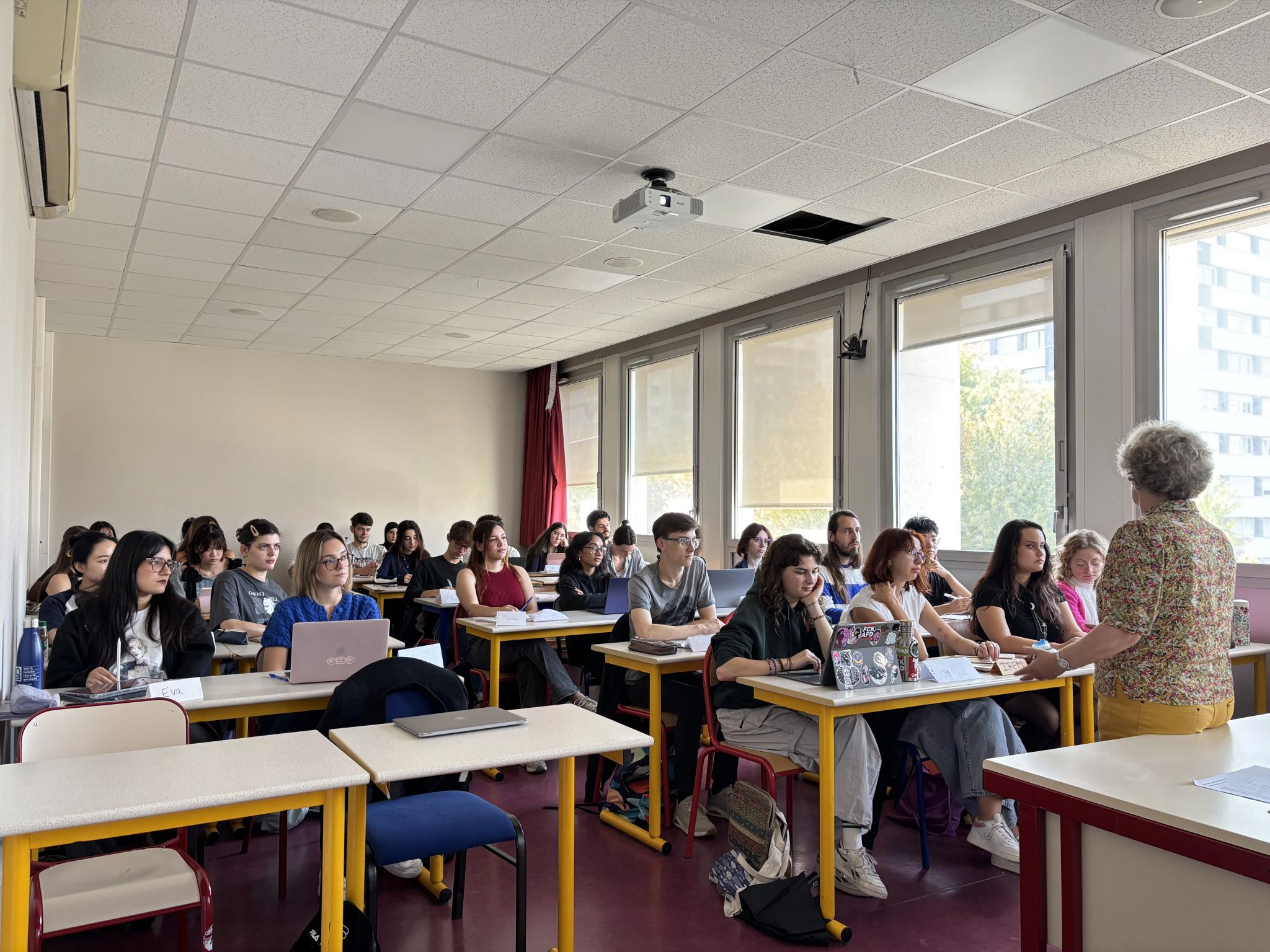 Cours en présentiel Master CAWEB